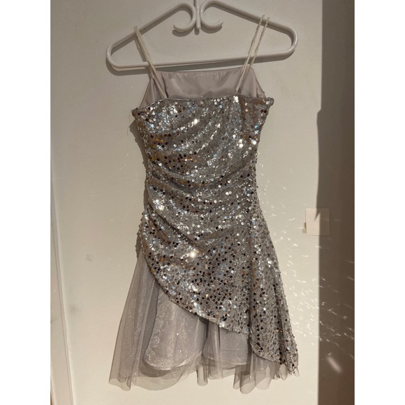 Sparkly strapless silver backless party dress - Picture 2 of 3